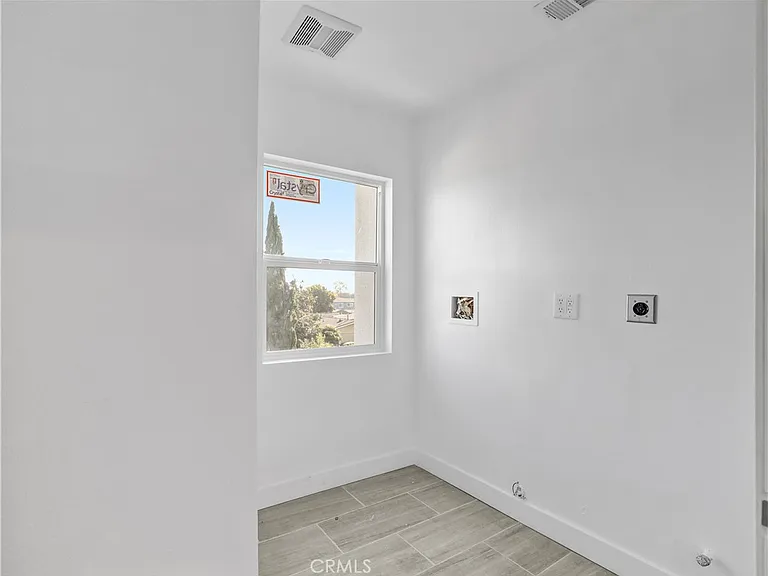 1231 1/2 S Rowan Ave #1/2 — Photo 20