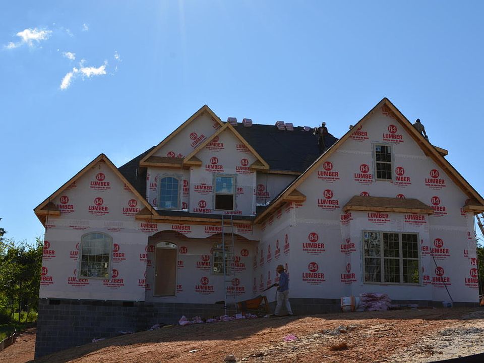 2nd image of 307 Cashmere Ln