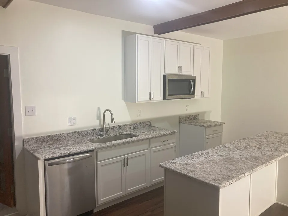4142 Highway 90 Dr #1