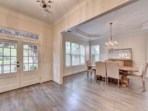 3rd image of 1479 Legrand Cir