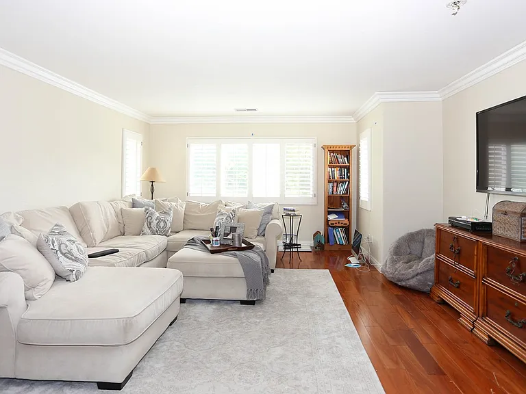 3851 Torrey Hill Ln — Photo 6