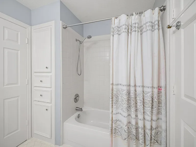 3622 Springhill Ln — Photo 21