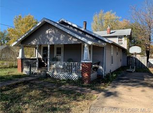 93 McClurg Ave, Camdenton, MO 65020