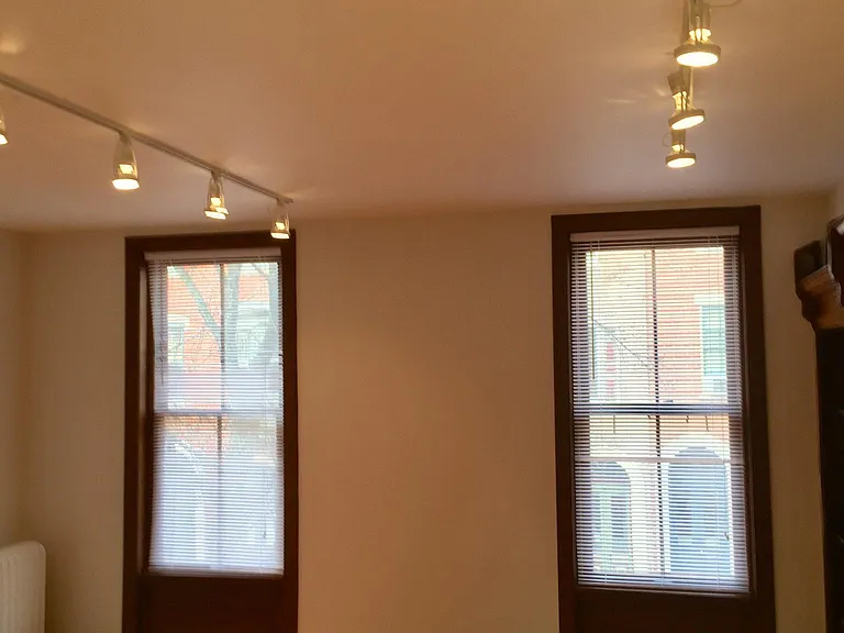 1928 Wallace St #2 — Photo 9