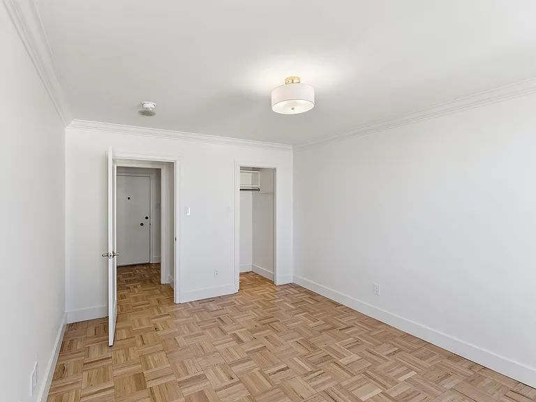 1310 Jones Street — Photo 52
