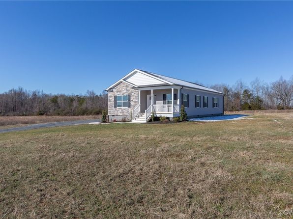 1145 Levi Rd, Green Bay, VA 23942