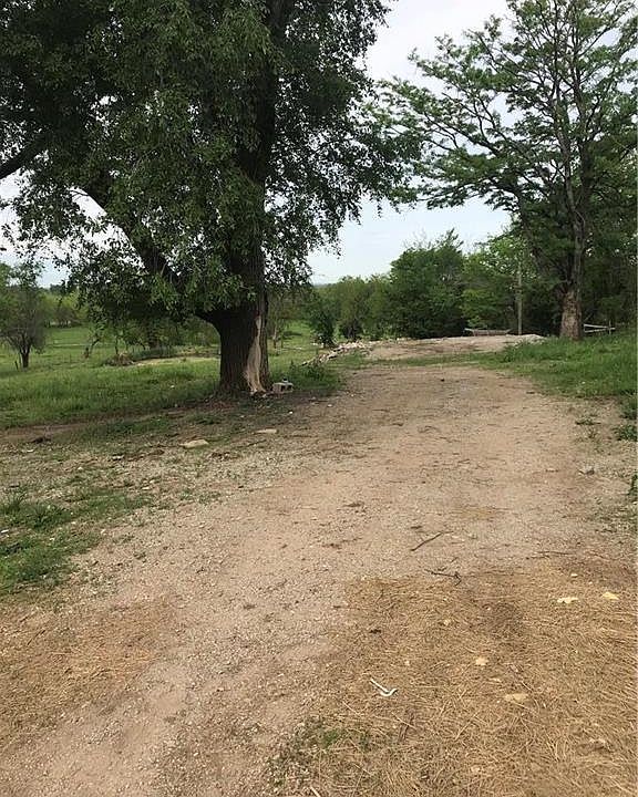 2nd image of 27010 S Brookhart Dr &-bsmt 27012