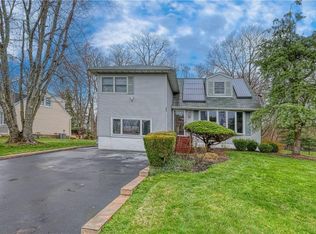 221 Valley Rd, Valley Cottage, NY 10989