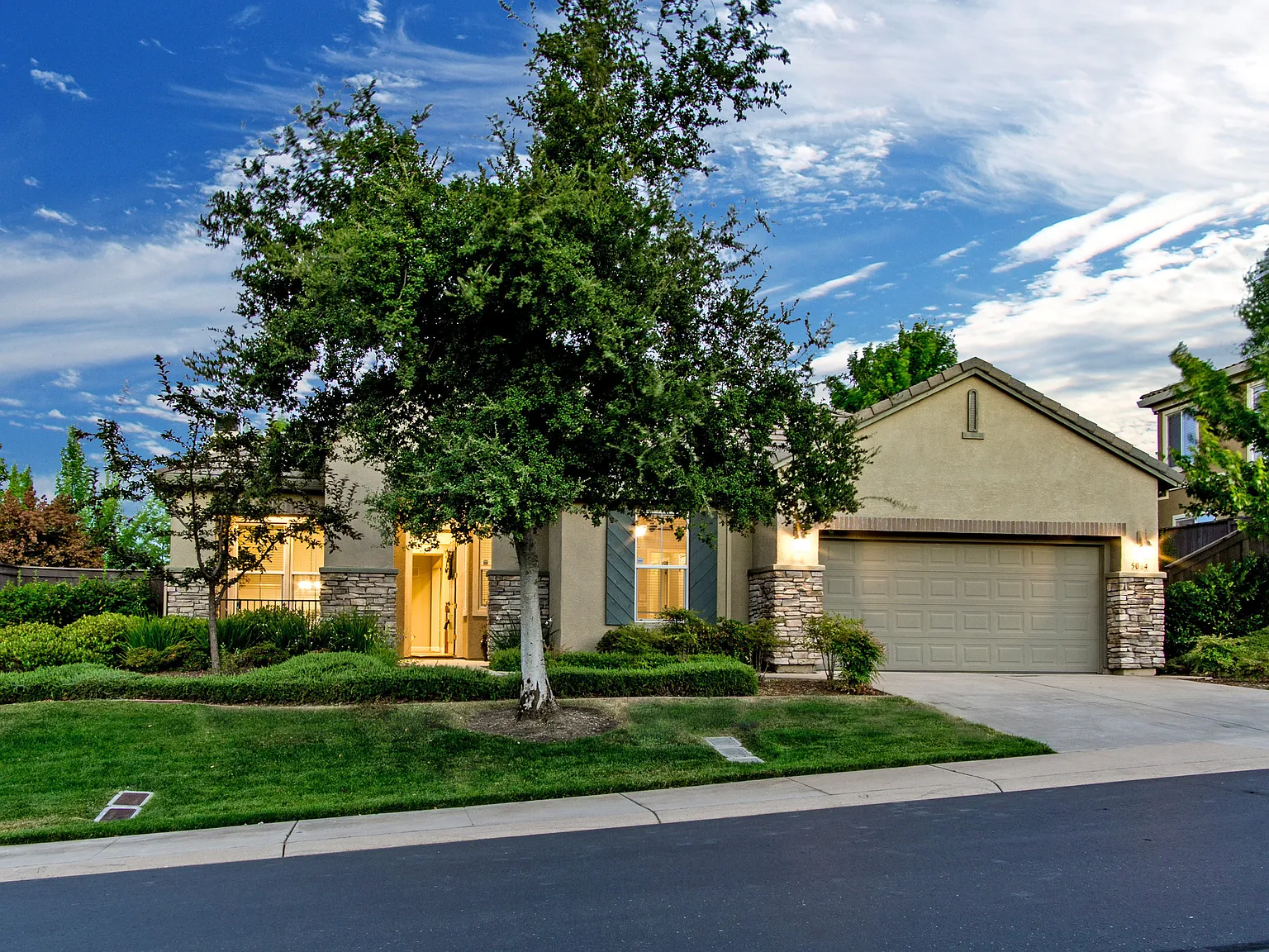 5064 Courtney Way photo 1