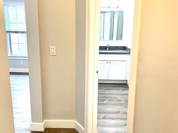3rd image of 1448 Jackson St #7