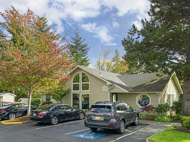 Leasing Office