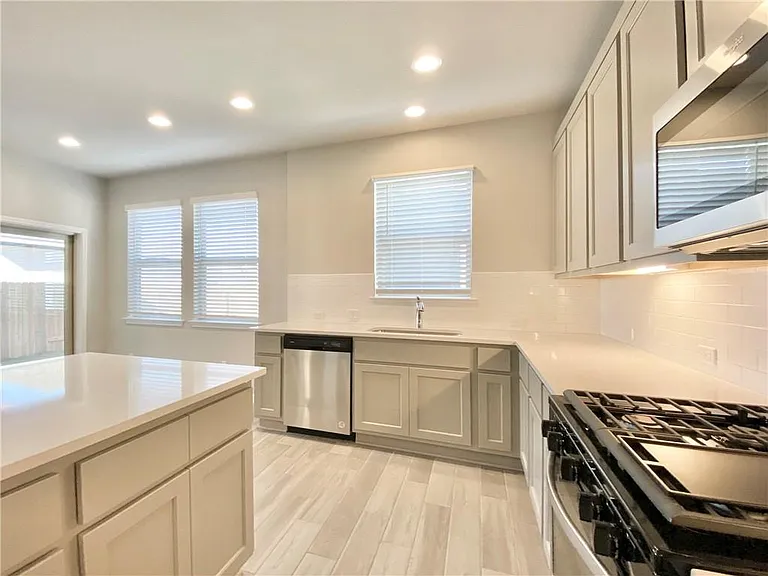 2913 Birch Park Path — Photo 15