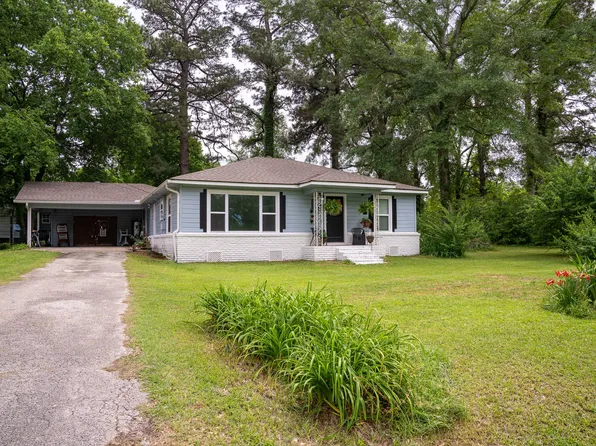 705 Price St, Logansport, LA 71049