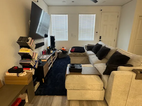 27742 E 1st Ave, Aurora, CO 80018