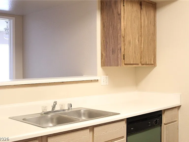 7885 W Flamingo Rd #2021 — Photo 8