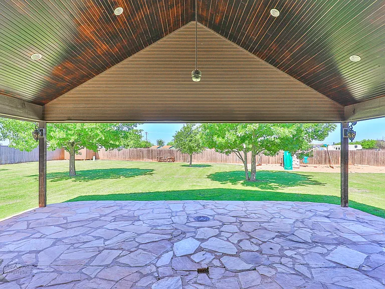 342 Pilgrim Rd — Photo 35