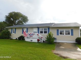 108 Seaview Dr, Elizabeth City, NC 27909