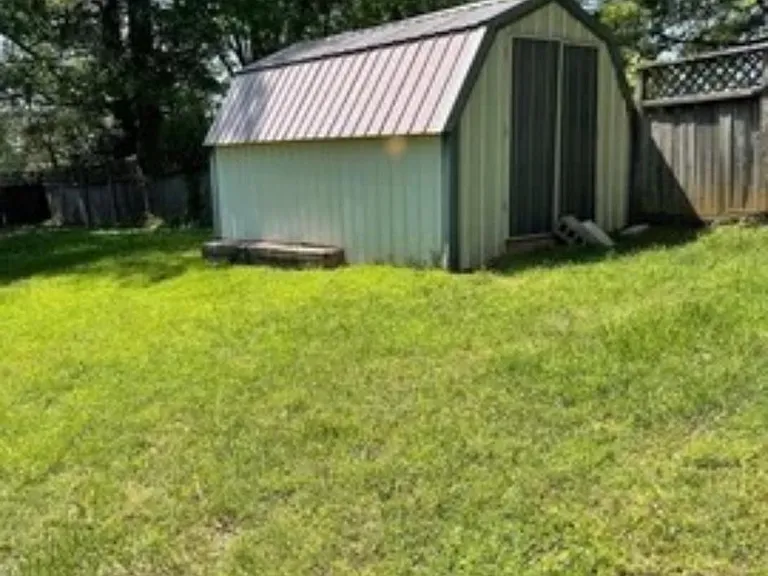 500 Meadowlark Dr — Photo 19