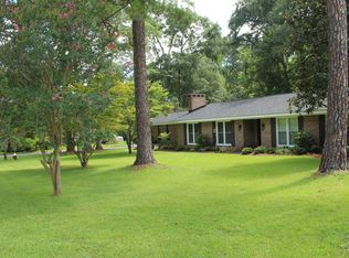 717 Woodland Dr, Dothan, AL 36301