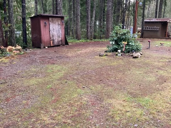 10 N Tyee Place, Hoodsport, WA 98548