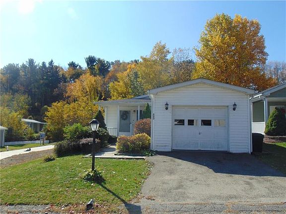 2nd image of 523 Lakeview Dr