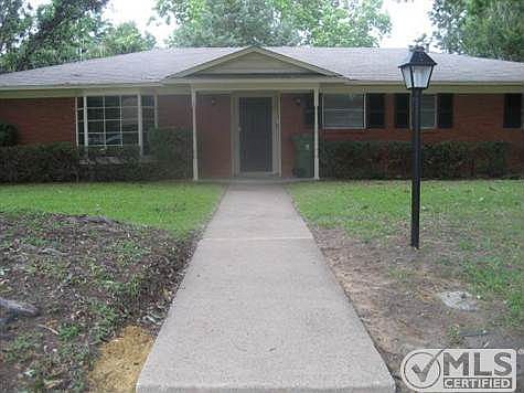 2nd image of 1215 W Lavender Ln