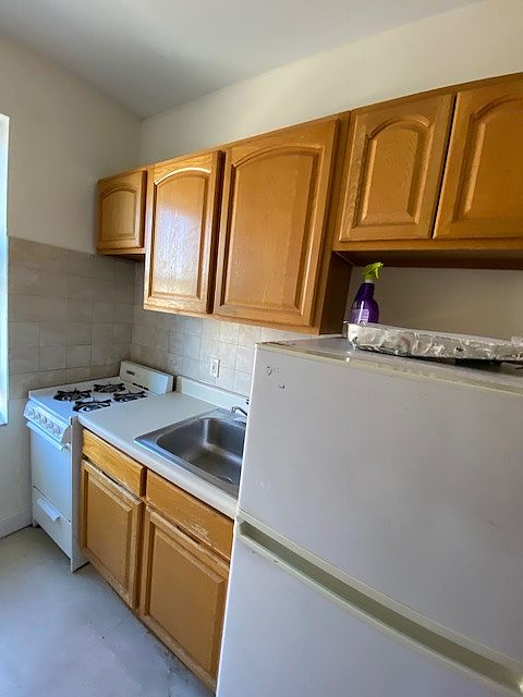 2nd image of 31-41 34th St #C
