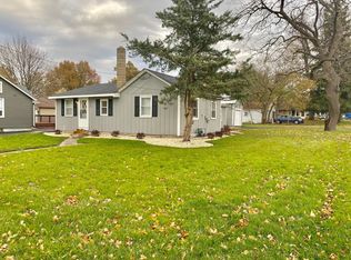136 E Washington St, Oswego, IL 60543