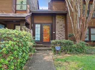 14 Shore Dr, Clinton, MS 39056