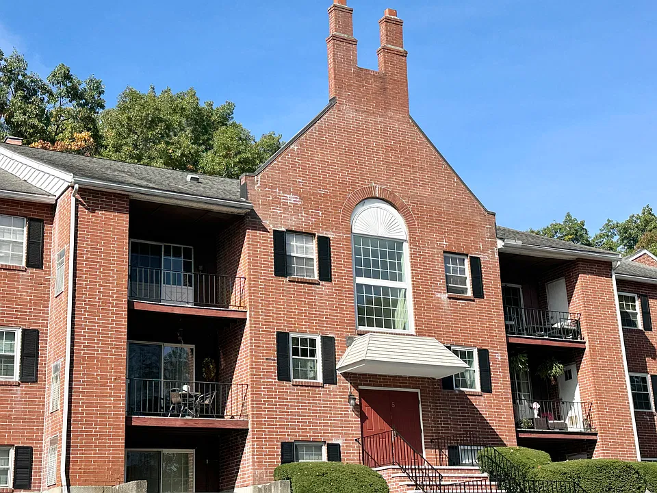 5 Louisburg Sq #8