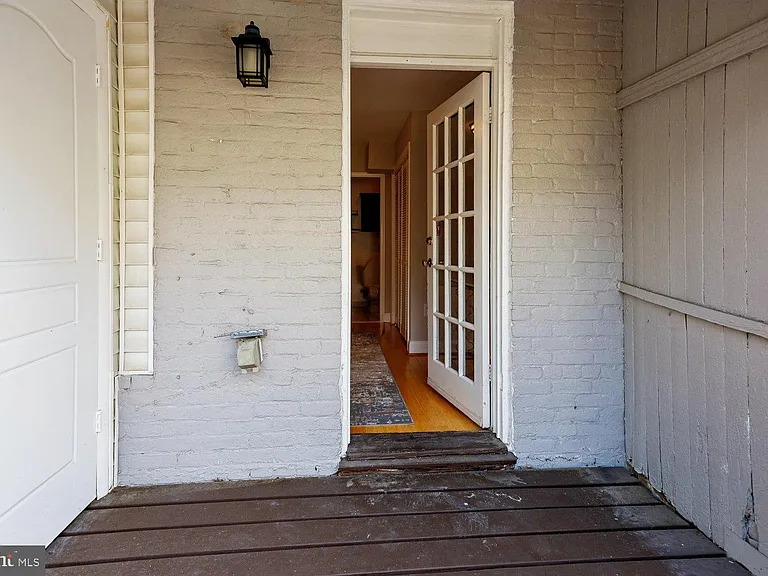 2106 Fleet St — Photo 25