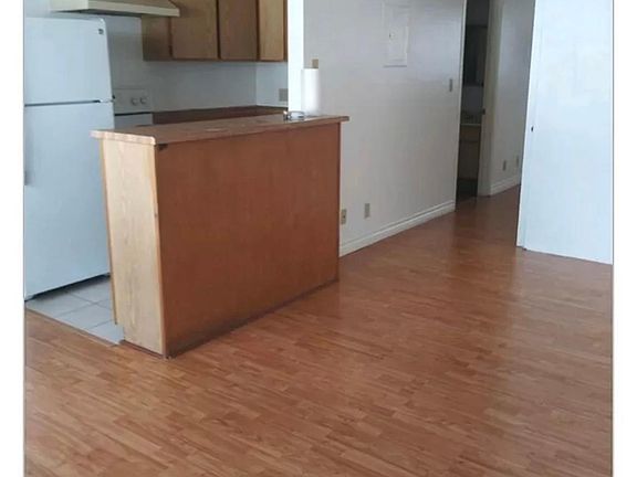 2nd image of 7011 Vassar Ave #1