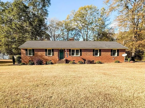 327 Skyland Dr, Clinton, SC 29325
