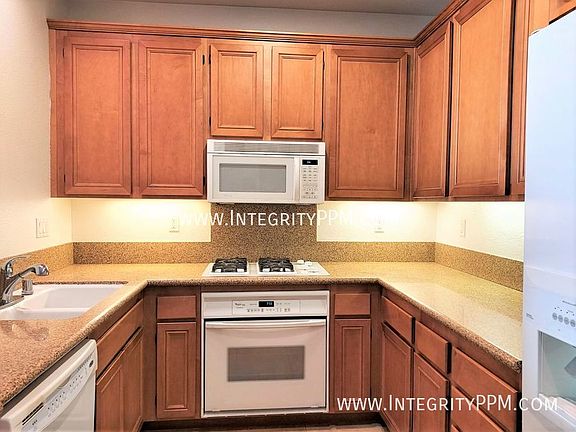 4th image of 2763 Bellezza Dr