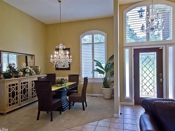 3rd image of 110 La Guna Shores Ct