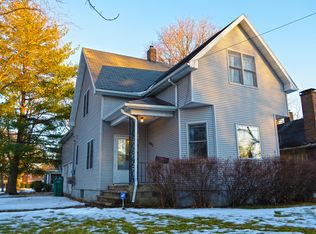 403 W Van Buren St, Ottawa, IL 61350