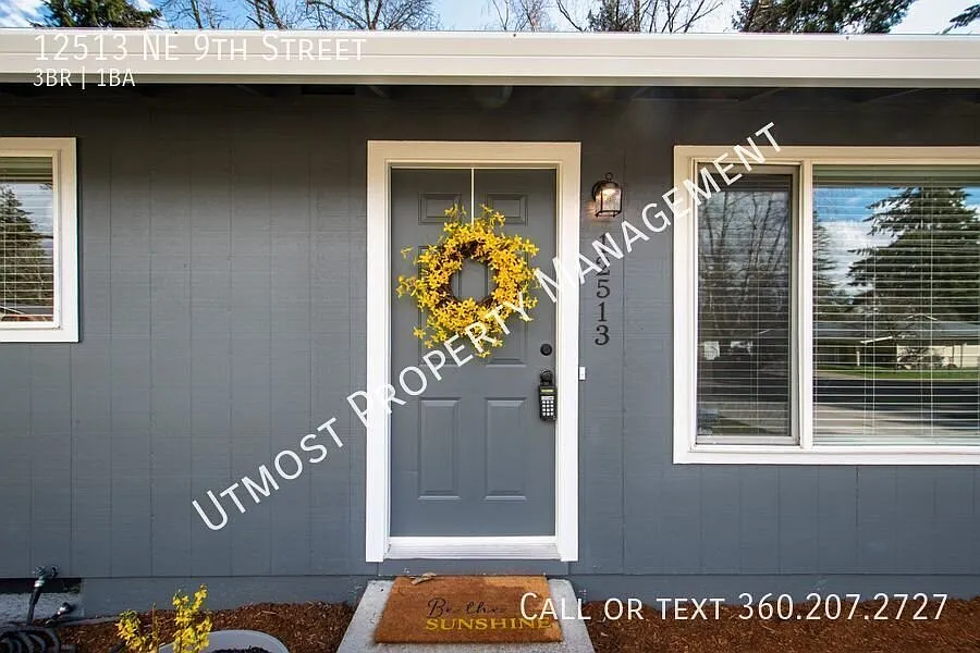 Fully renovated 3BD one-level home — Photo 2