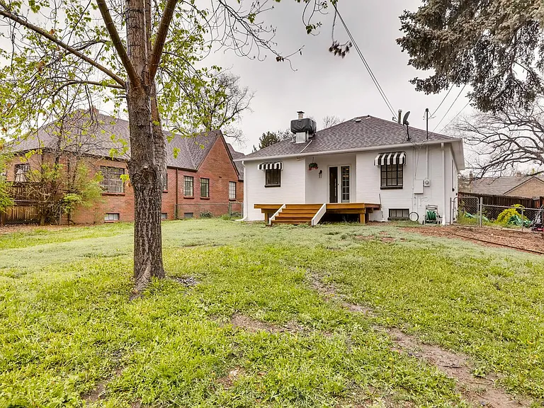 1718 Newport St — Photo 19