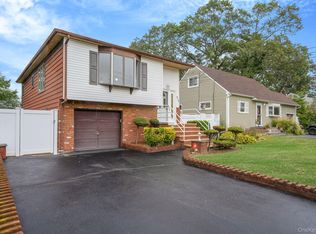 813 Windmill Ave, West Babylon, NY 11704