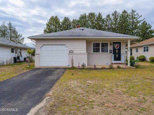 528 Jamaica Boulevard, Toms River, NJ 08757
