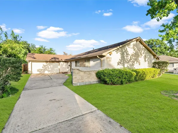 11007 Gatlinburg Dr, Houston, TX 77031