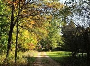 2367 S Clay Hill Rd, Dodgeville, WI 53533
