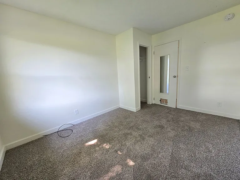 8224 Pine Ave — Photo 16