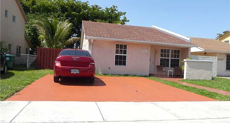 1st image of 10919 NW 1st Ln