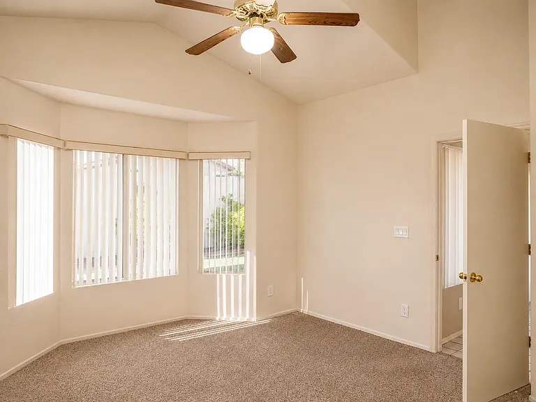 150 W Freddie Canyon Way — Photo 16