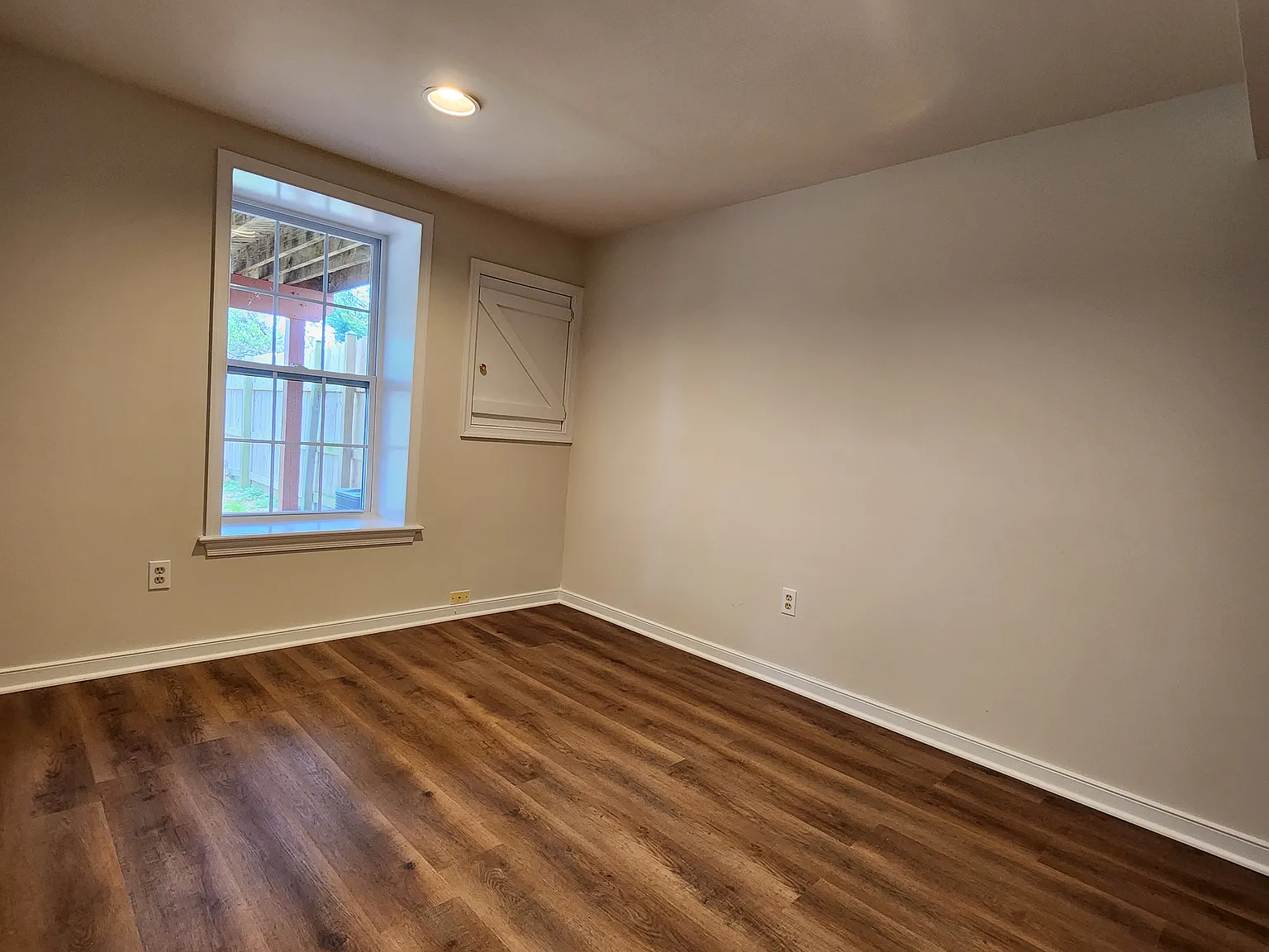 4 bed, 500 sqft, $1,260 — Photo 4