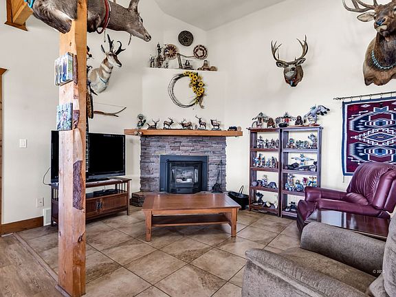 5th image of 220 Rhonda Rd