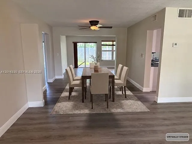 10524 NW 4th St — Photo 11