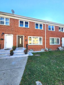 9559 Sumac Rd APT C, Des Plaines, IL, 60016