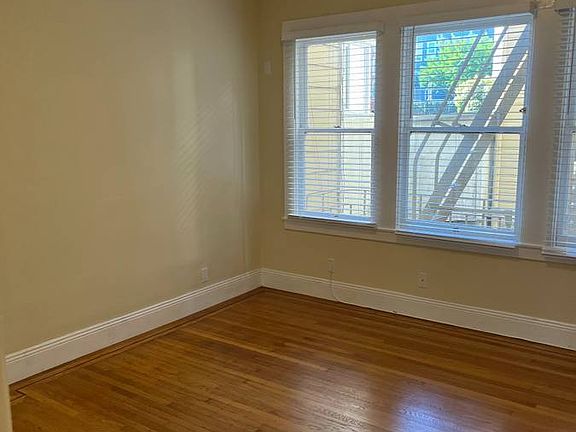 3rd image of 230 Oak St #21